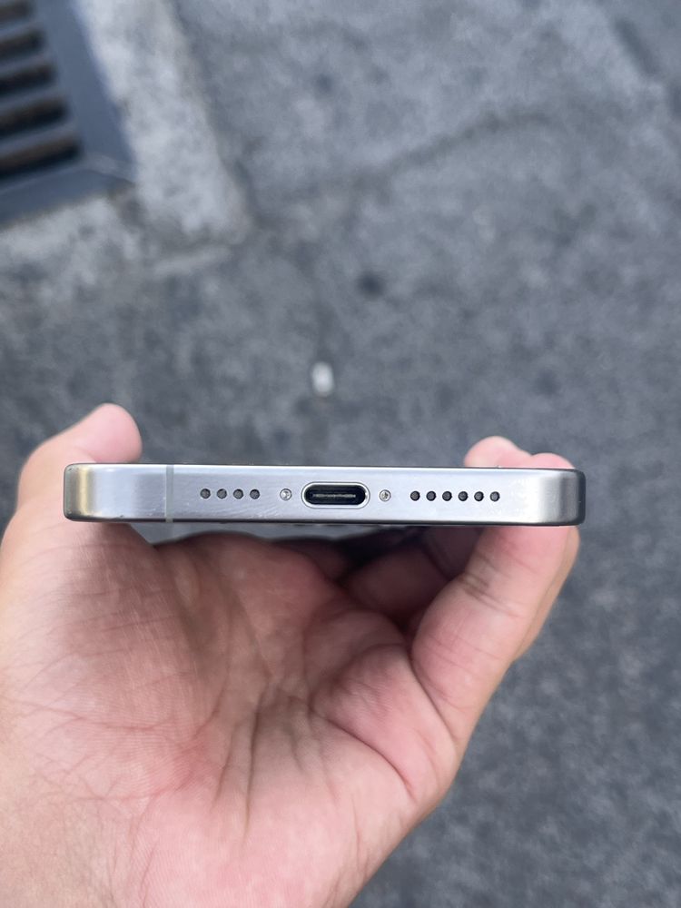 IPhone 15 pro max 256 natural 88%