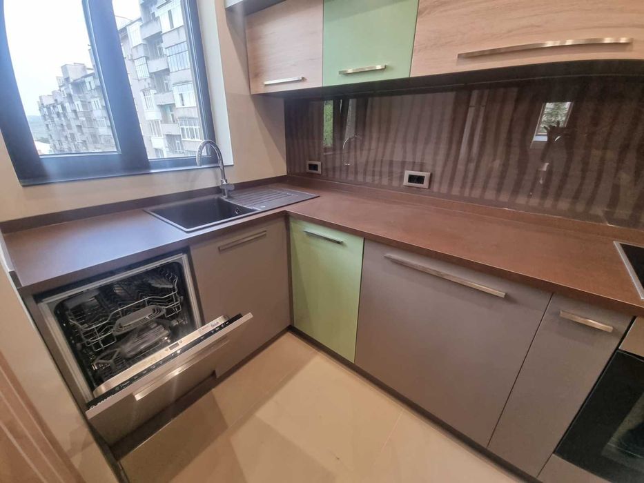 Продава се Тристаен апартамент в София, Горна баня - 76 кв.м за 1843 €/кв.м - Снимка #1