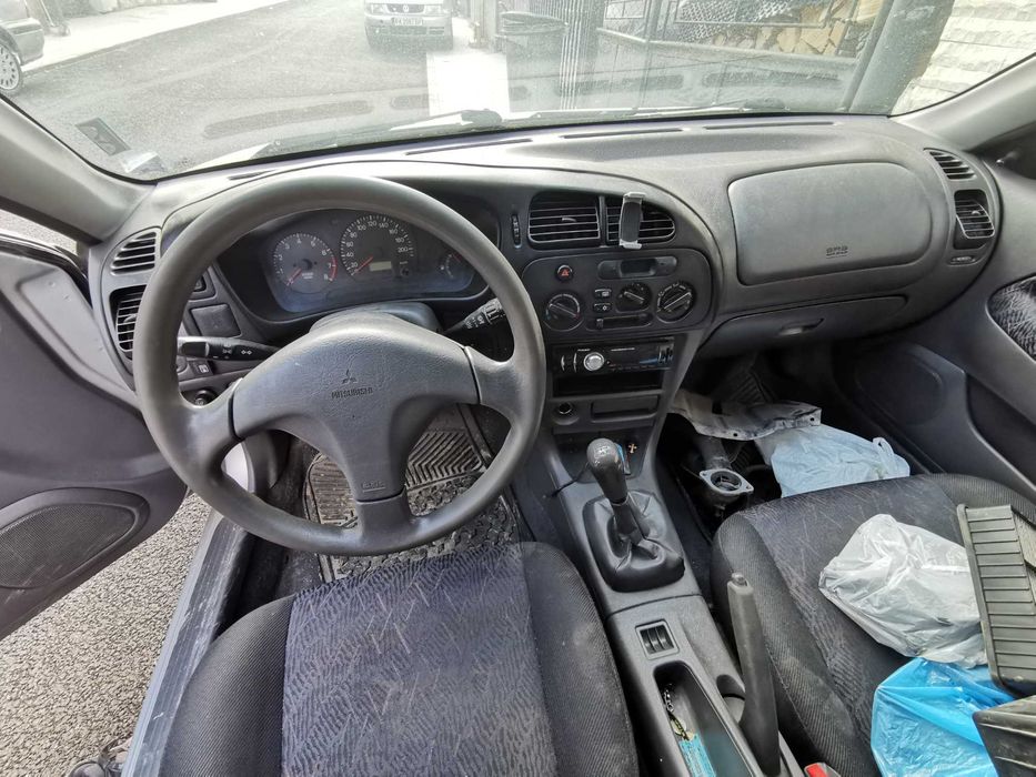 Мицубиши колт 1.3