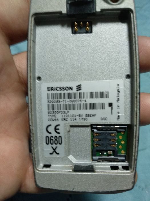 Vând sony Ericsson t28s fara acumulator