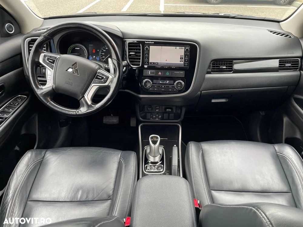 Mitsubishi Outlander 2.0 4WD Plug-In Hybrid