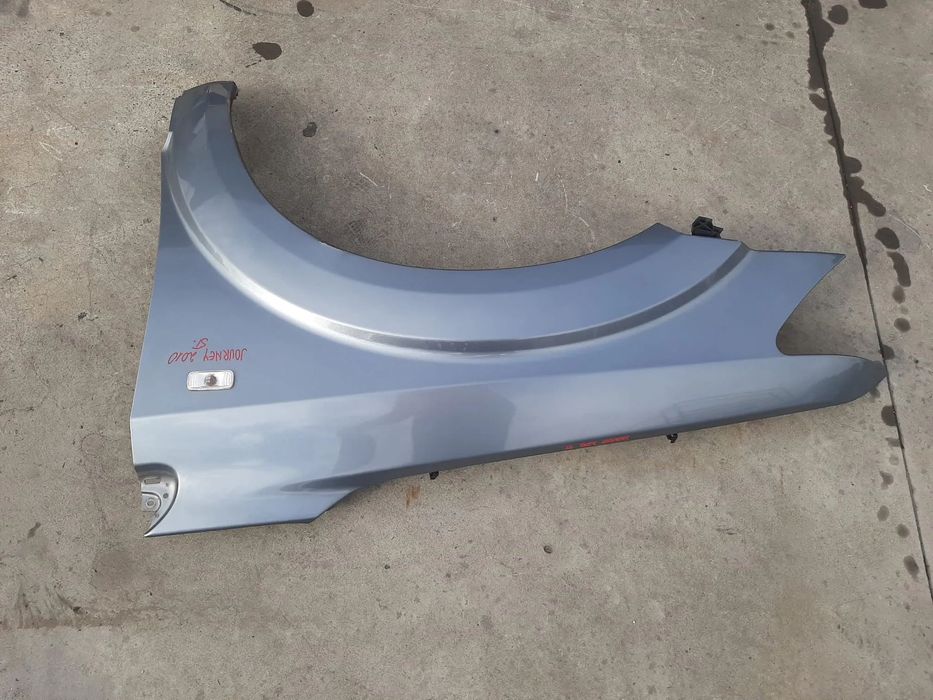 aripa stanga fata dodge journey 2010