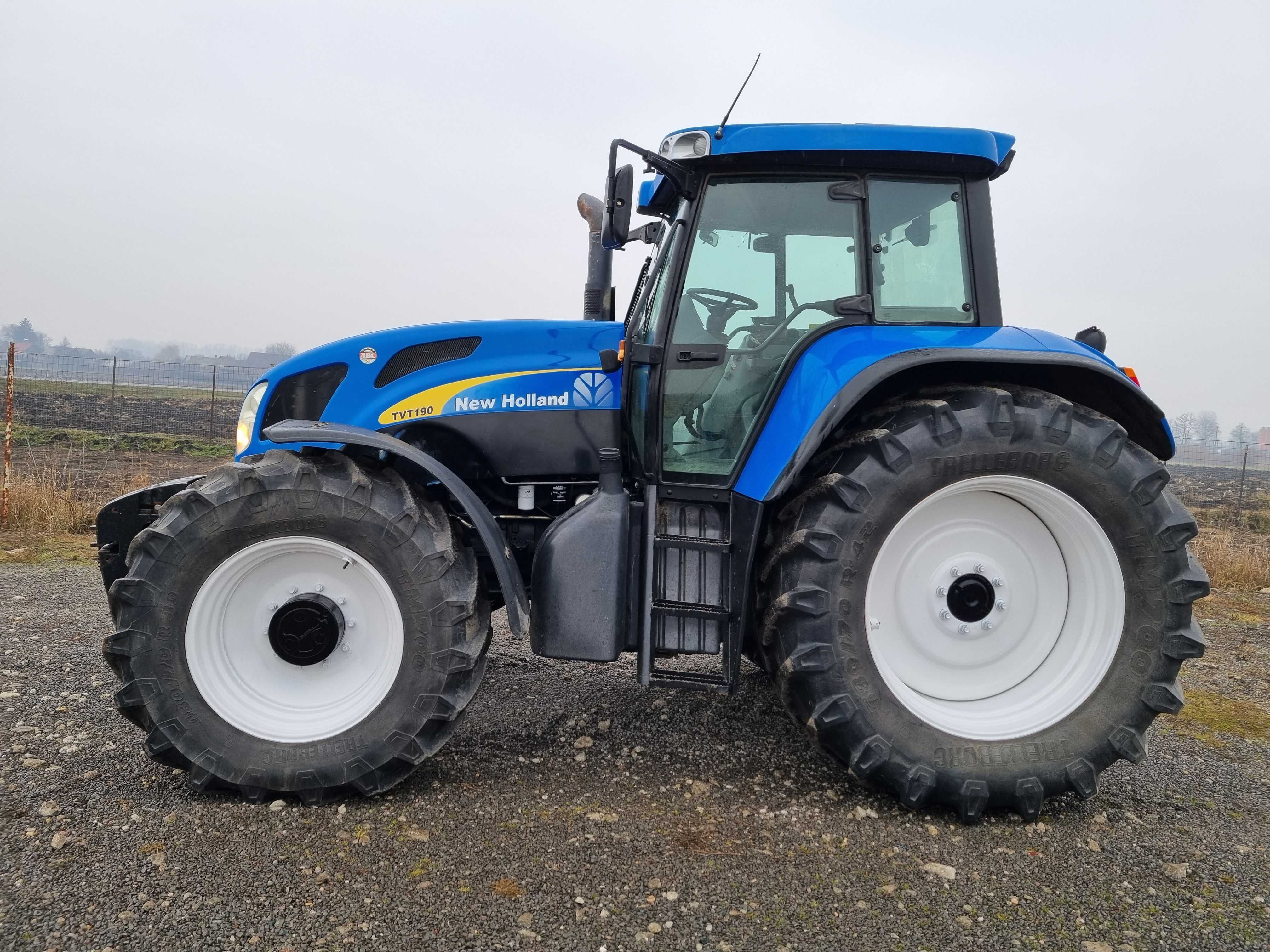 New Holland TVT 190 / imp. Germania / 8366 h lucrate !!!