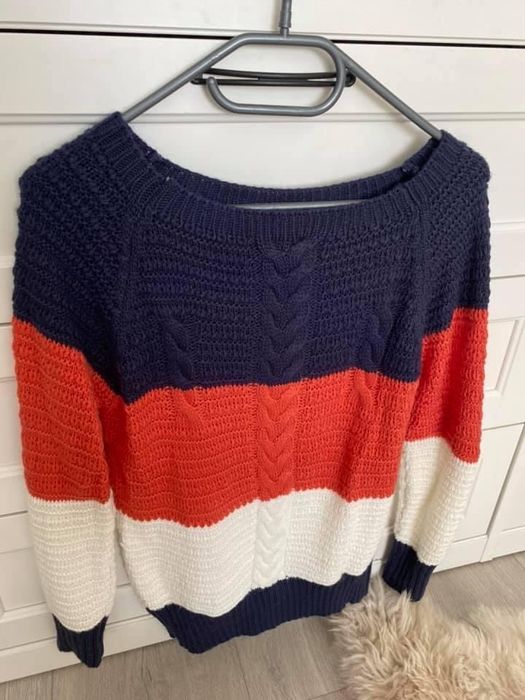 Haine dama marime M blugi bluze pulovere