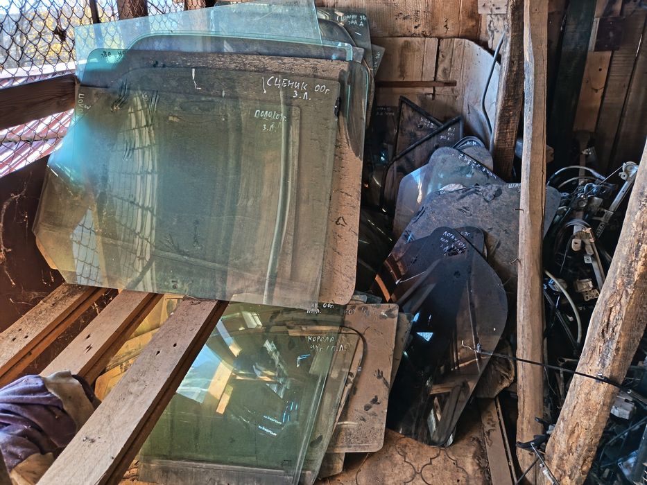 Стъкла за автомобили