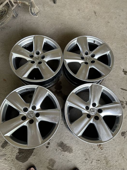 Лексус диски R18 4штук
