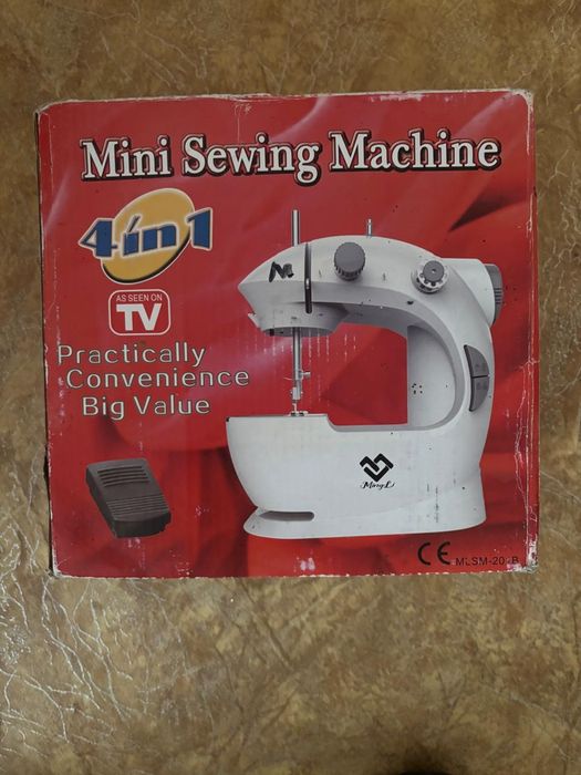Машинка для шитья