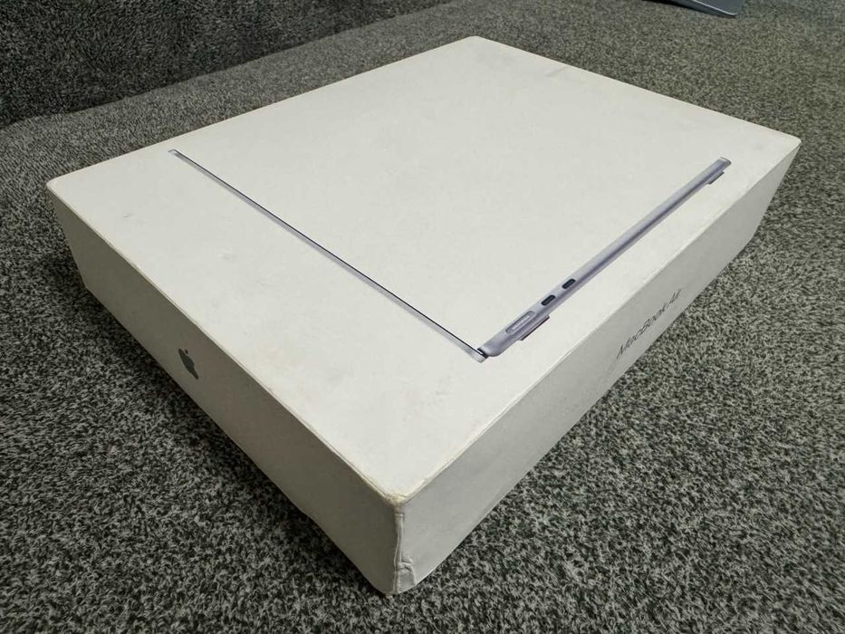 Apple / MacBook Air 13 / M4 2025 / 16+ 256 / Sky Blue / 4 Incarcari
