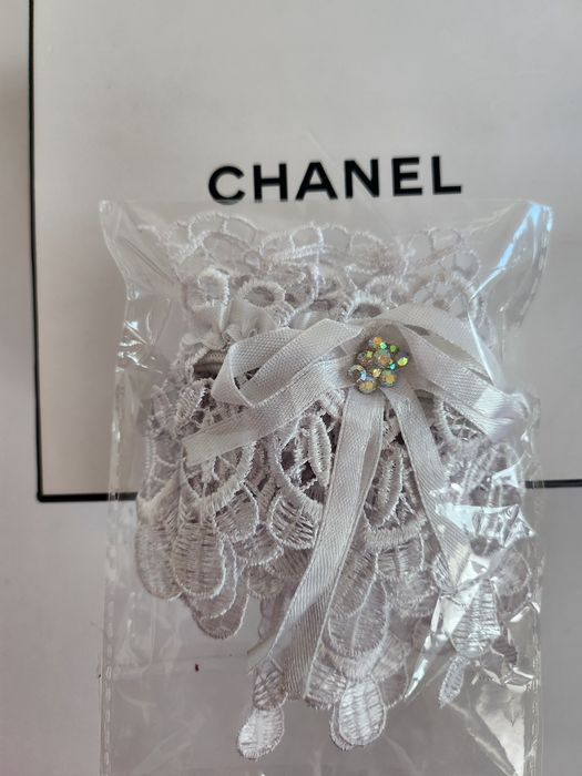 Луксозен жартиер Chanel