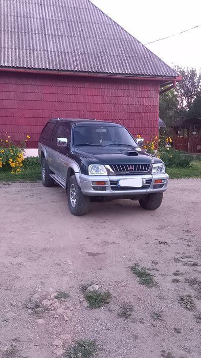 Mitsubishi l200 2,5 Diesel (  Navara Hilux ford Ranger Toyota  )