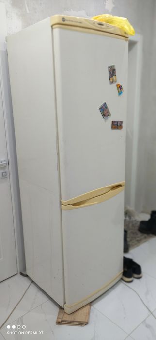 Продам холодильник LG