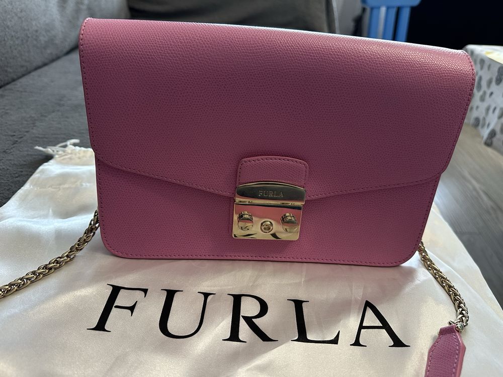 Furla - чанта, среден размер