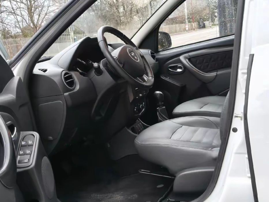 Dacia Duster 1.5 d.c.i /2014 //full Piele