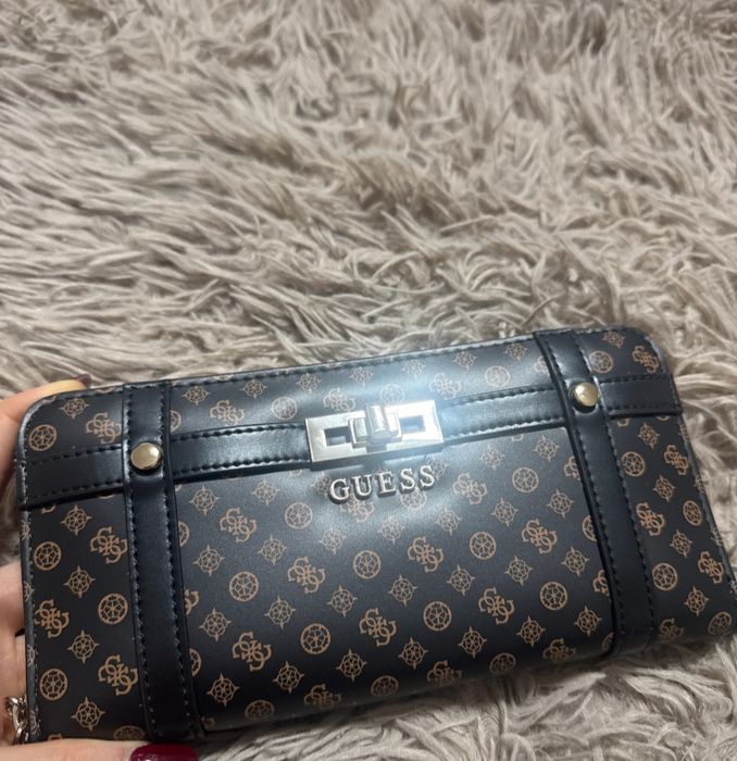Portofel nou Guess original