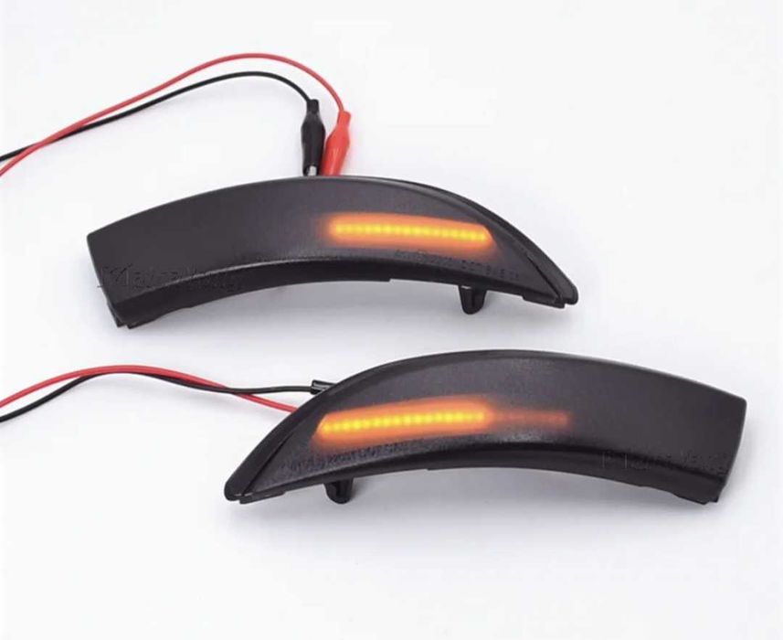 Динамични бягащи мигачи за огледалата за Ford Fiesta B-Max Форд Фиеста