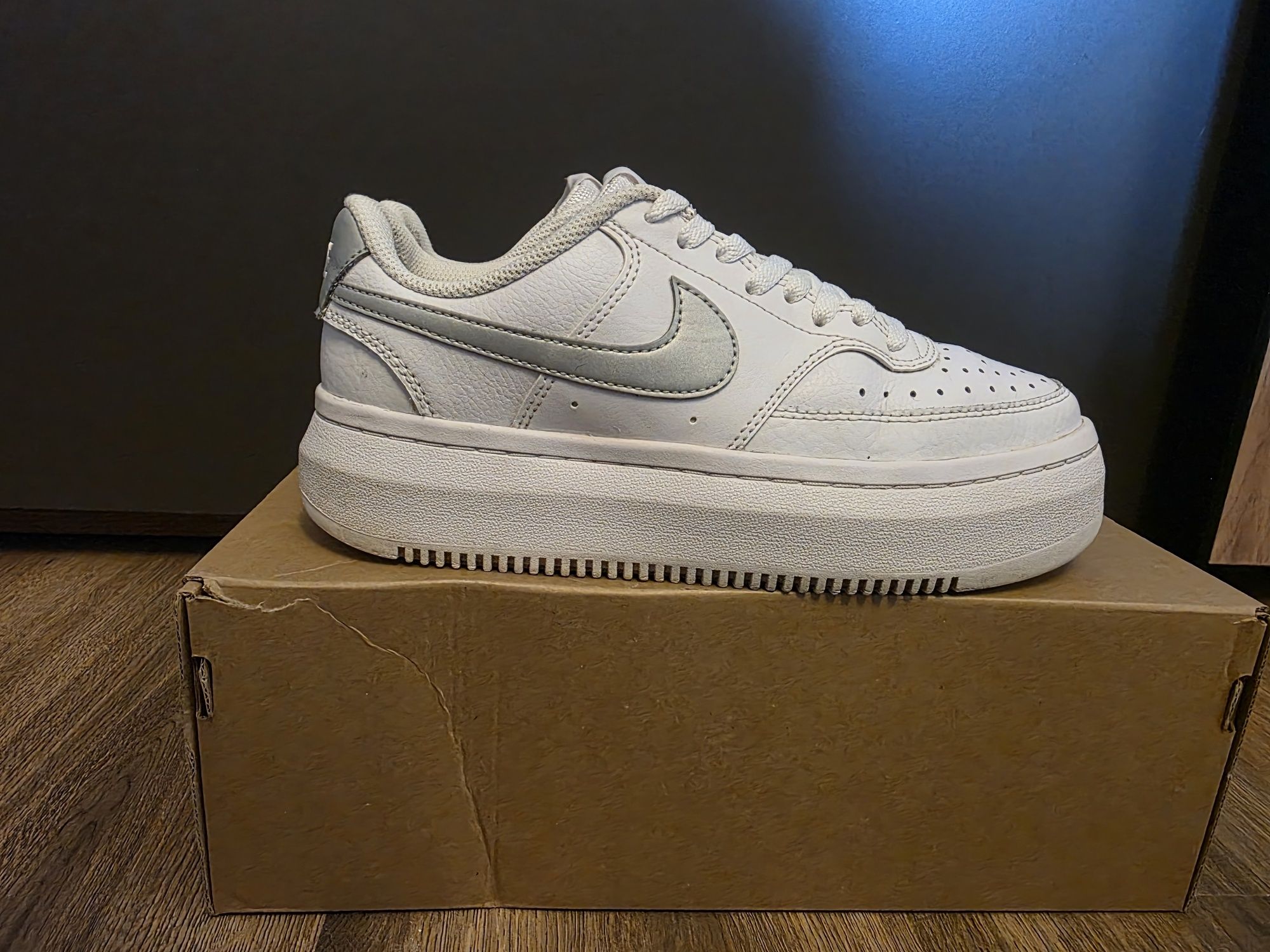 Дамски маратонки NIKE