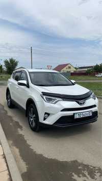 Продам Rav 4 2017