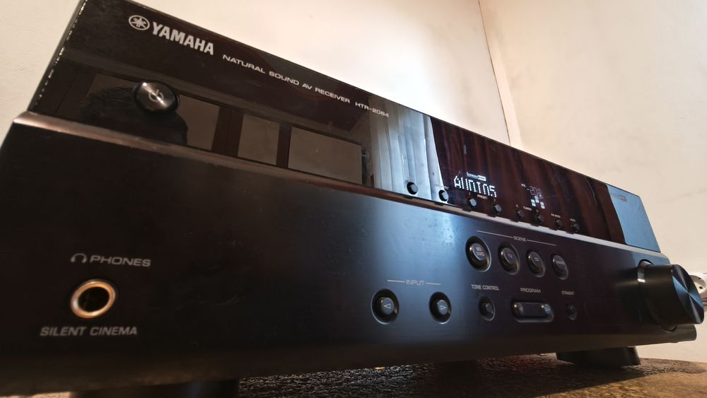 Receiver amplificator Yamaha HTR 2064, 5.1 la 80w Rms/canal impecabil