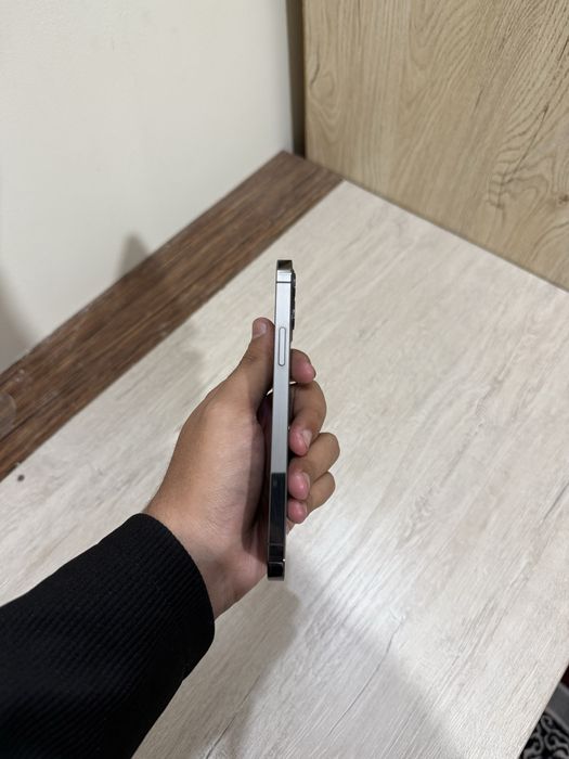 iPhone 12 Pro ( срочно )