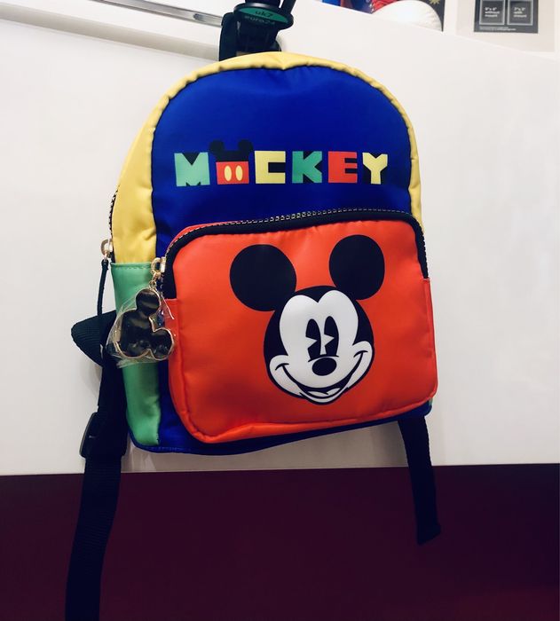 Ghiozdanel michey mouse