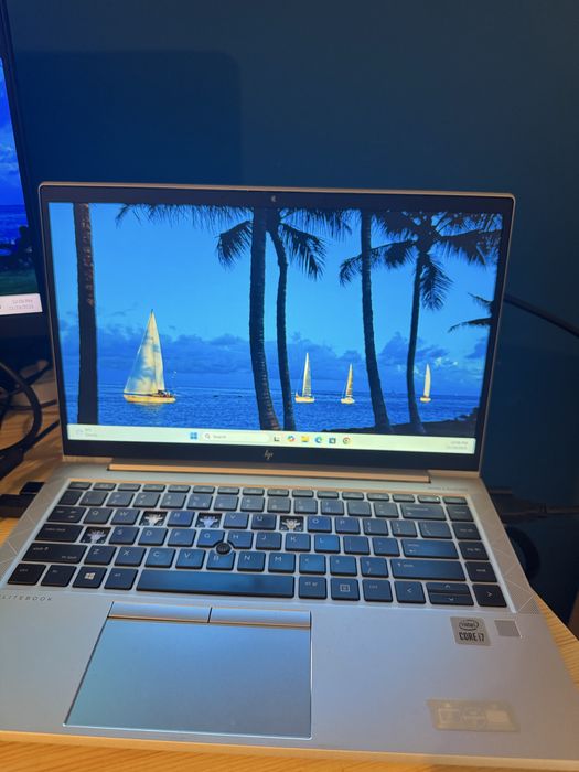 Laptop HP Elitebook 830 I7 10th 32gb ram