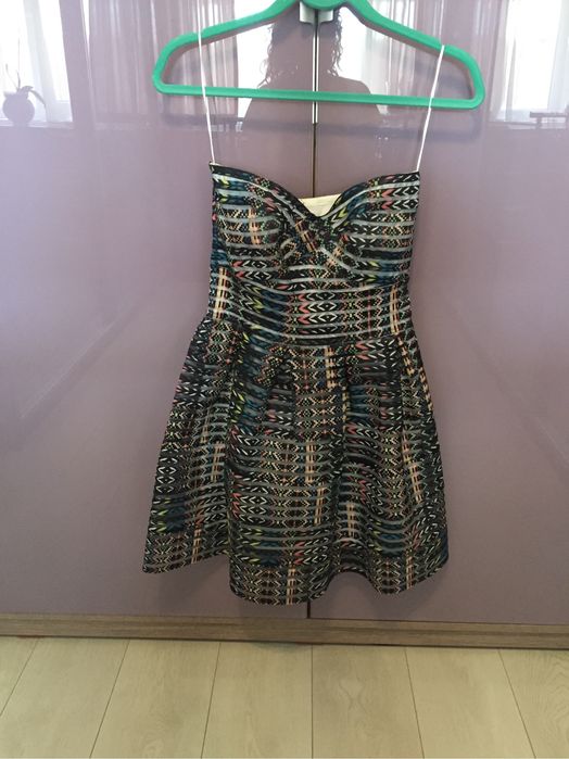 rochie scurta, fara bretele, marime S