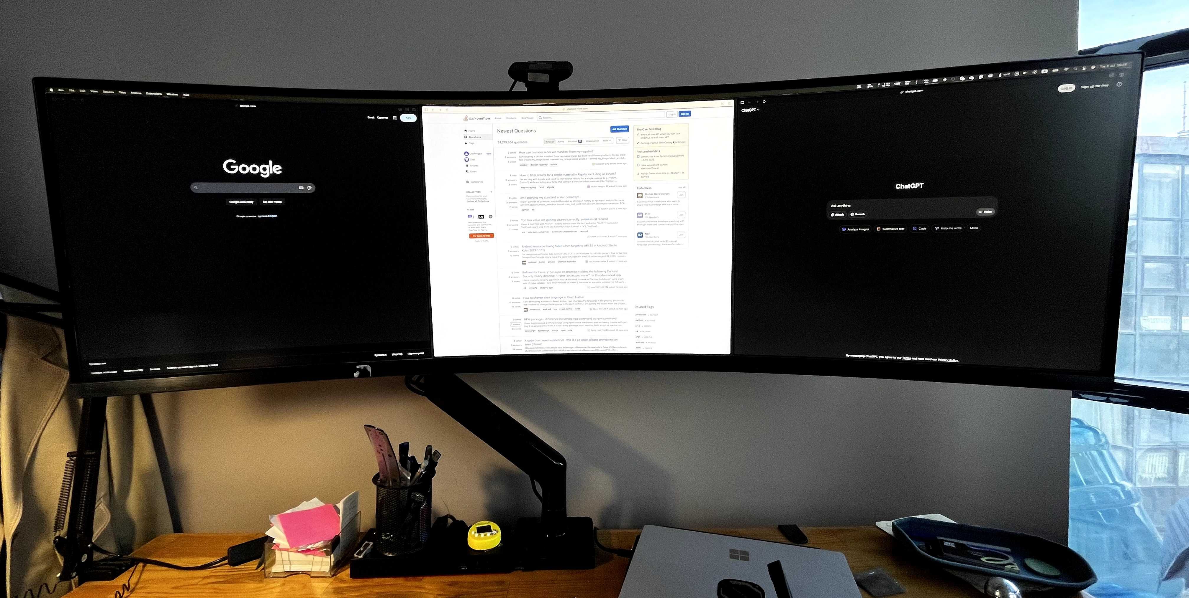 Монитор Samsung CRG9