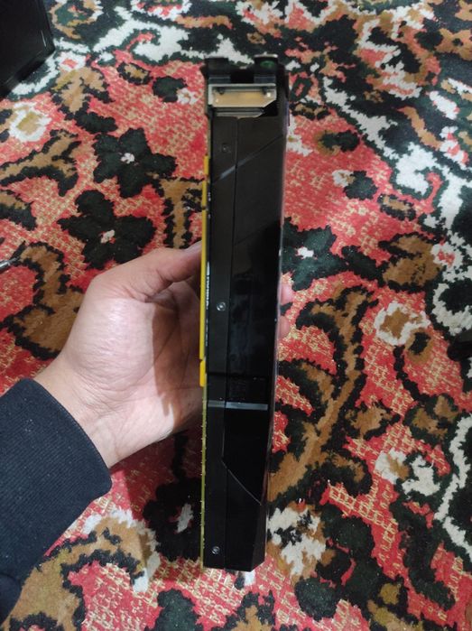 NVIDIA GeForce GTX 680  (2GB) Videokarta Srochna sotiladi