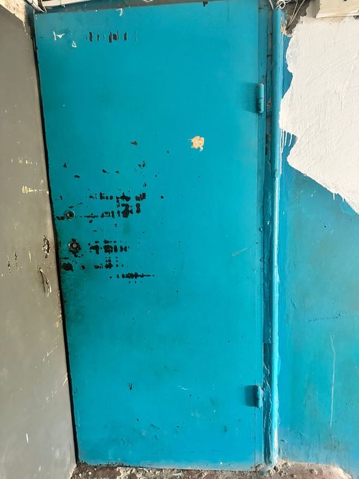Продаю дверь 86*205 Срочно!