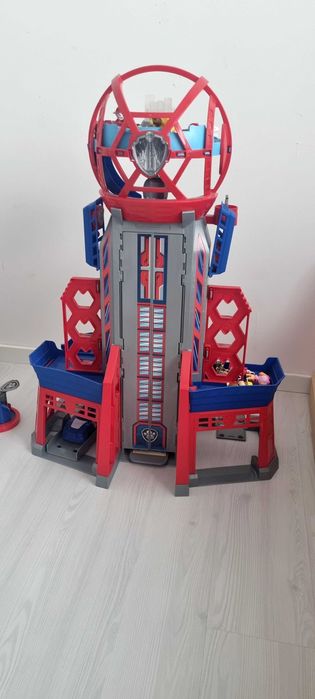 Vand centru orasului paw