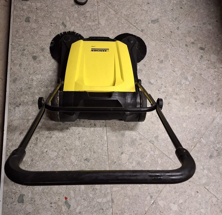 Mașina de maturat KARCHER