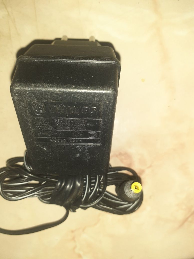 Incarcator alimentator philips 9v 0.3A