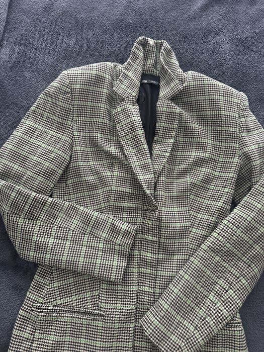 Рокля тип сако на Зара