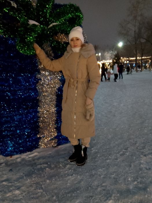 Продам пуховик зимний в хорошем состоянии