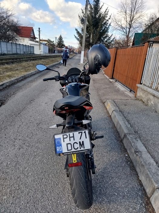 Vând Aprilia Tuono 125 2023