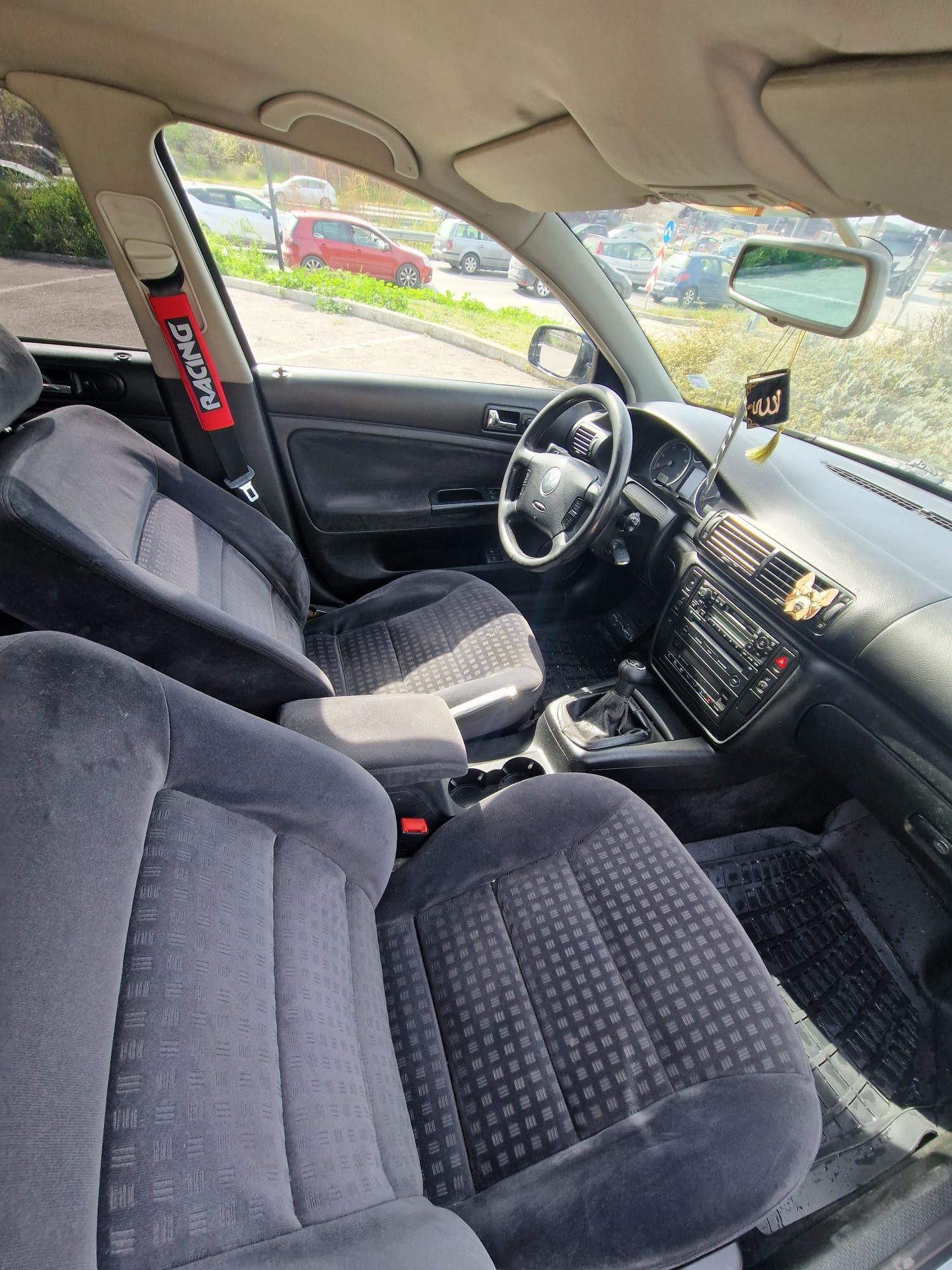 Тапицерия и седалки за VW Passat