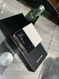 Samsung Z Flip 4