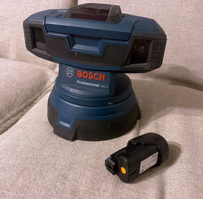 Nivela laser pentru pardoseli BOSCH GSL 2 Professional cu 2 linii