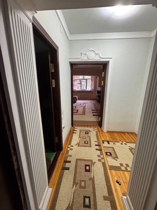 Продам хорошую квартиру Чиланзар 20а 3 комнаты