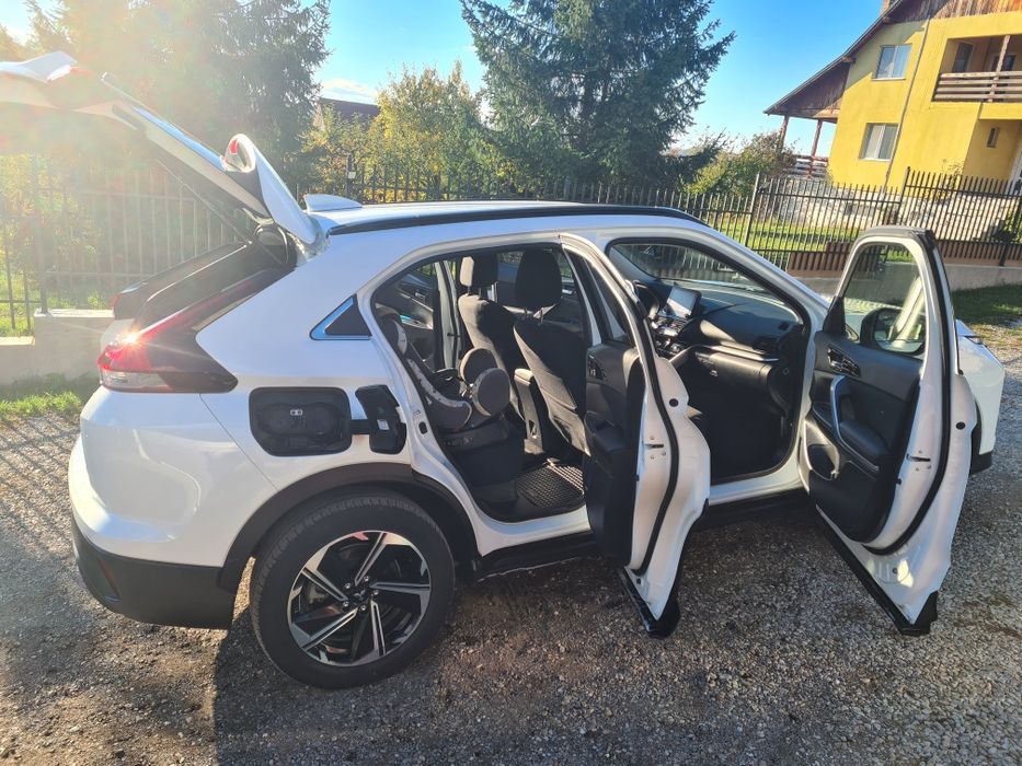 Mitsubishi eclipse 2.4 plug in Hybrid 2022