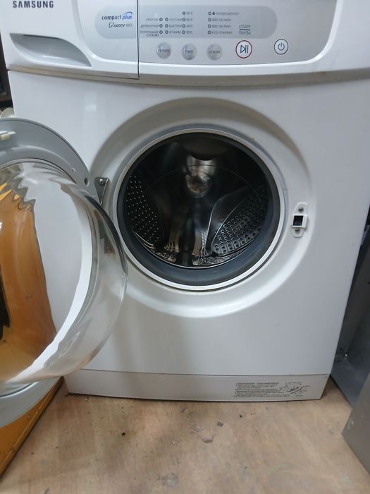 Продам стиральную машину самсунг