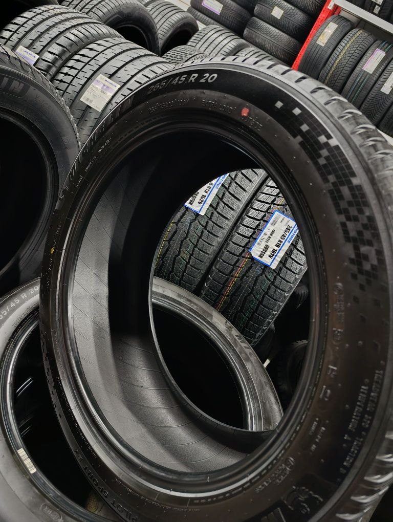 Michelin pilot sport EV 265/45R20 от Zeekr 7X родные шины4 шт