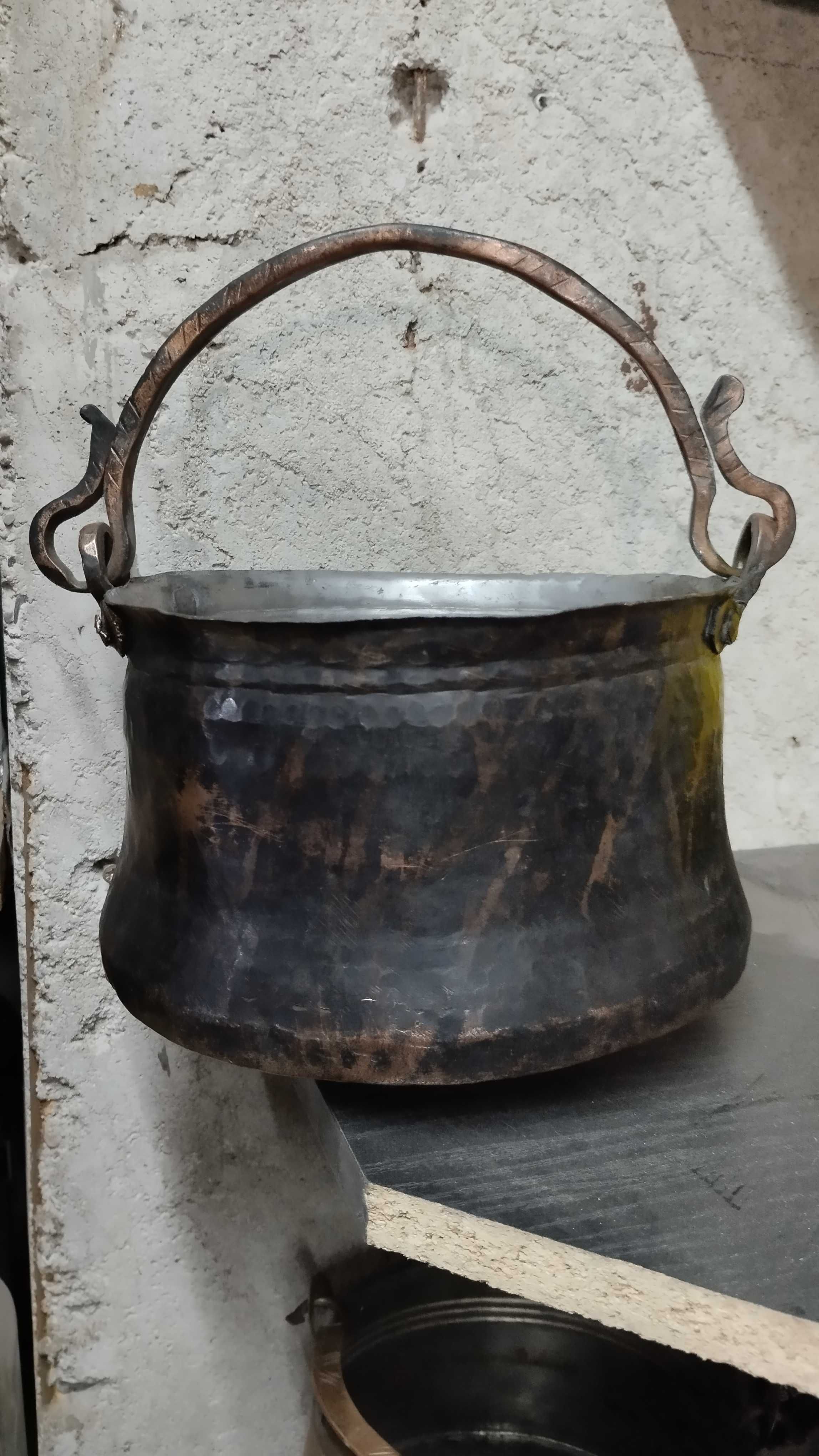 Бакъри, менци, котли стари