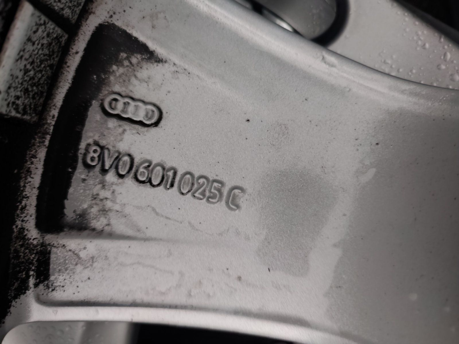 17" оригинални алуминиеви джанти за даAudi A3/Vw/Skoda.