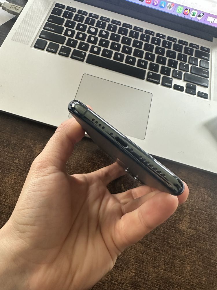 Iphone 11 pro max verde 64 gb impecabil