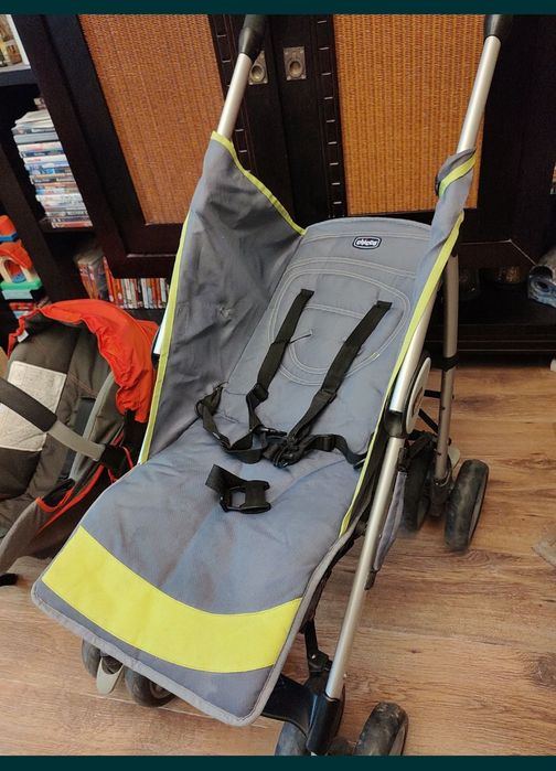 căruț Chicco           .