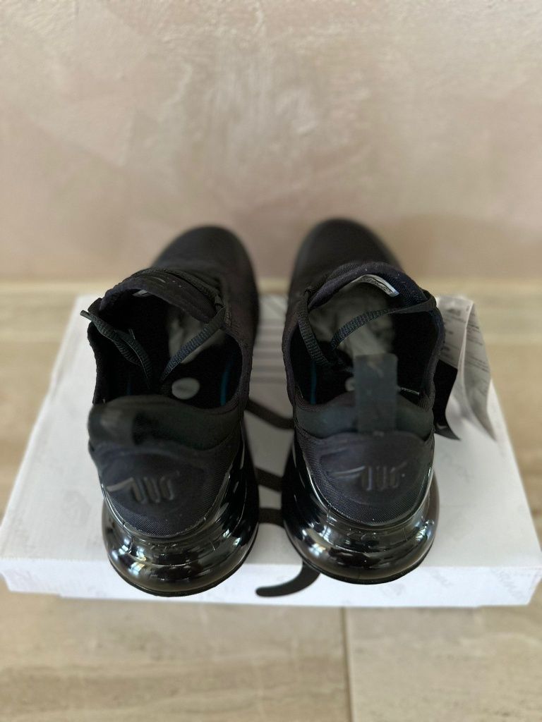 Nike Air Max 270 Triple Black