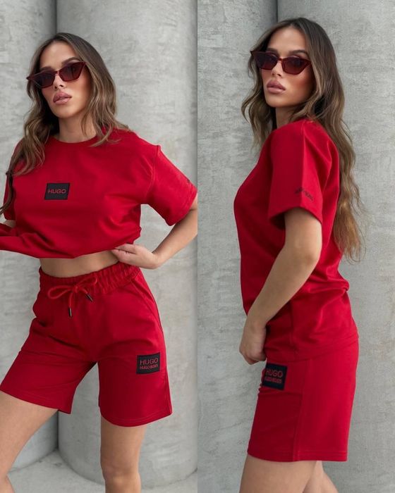 Compleuri dama cu pantaloni scurți