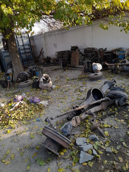 Зил запчастлар сотилади