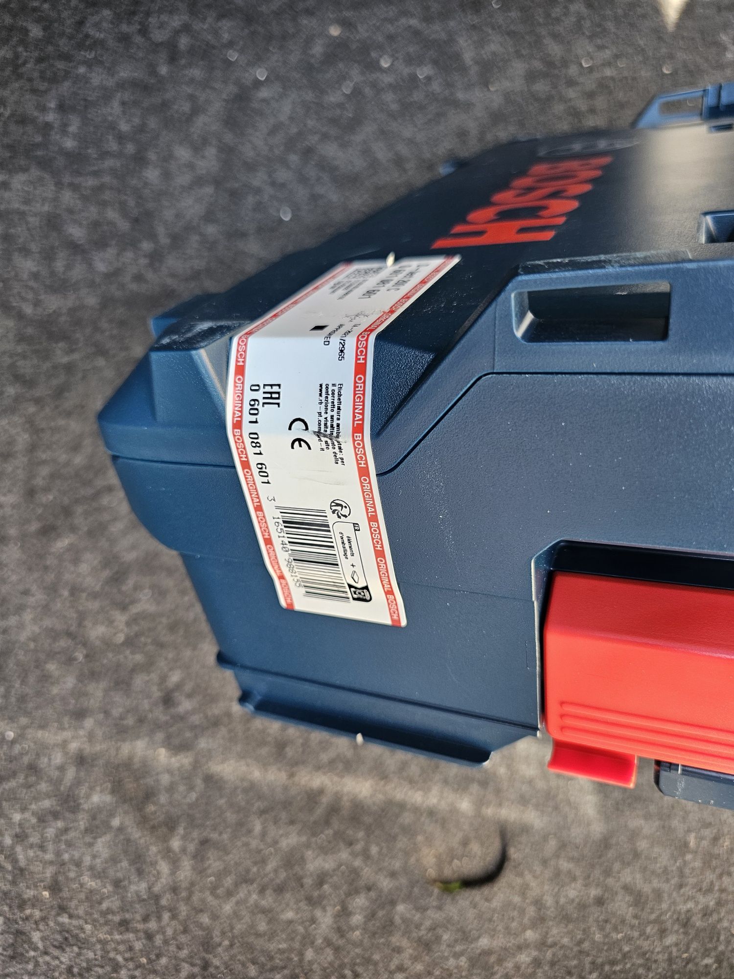 Bosch D-tect 200 C Detector de metale cu 1 acumulator Li-Ion, 2Ah + In